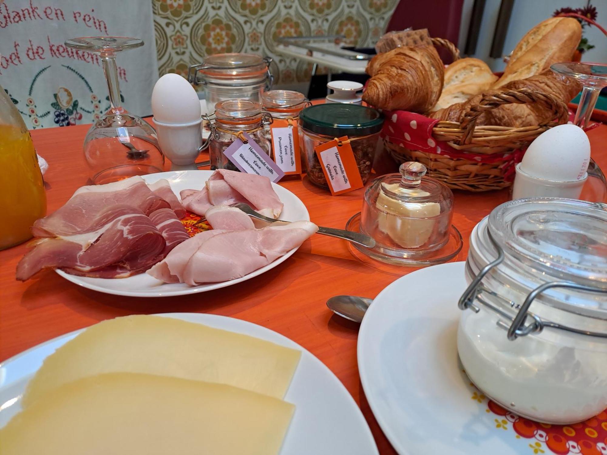 B&B Ut Kantuurke Neer Экстерьер фото